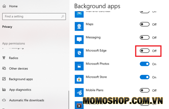 Trong danh sách các ứng dụng chạy nền, bấm vào công tắc (Trạng thái Off) để tắt Microsoft Edge.
